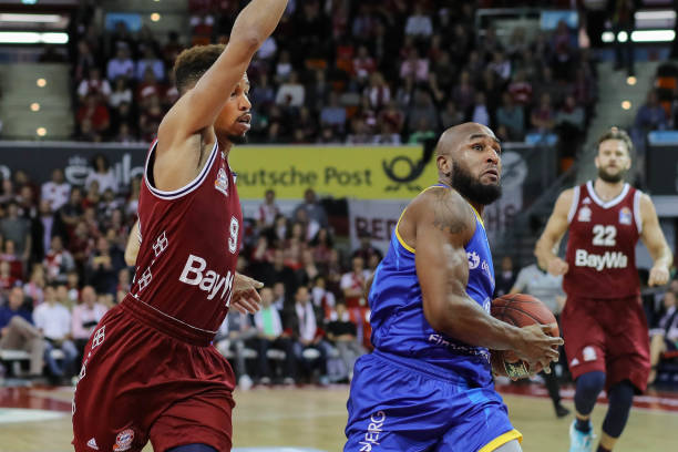 以其强大的 以其强大的