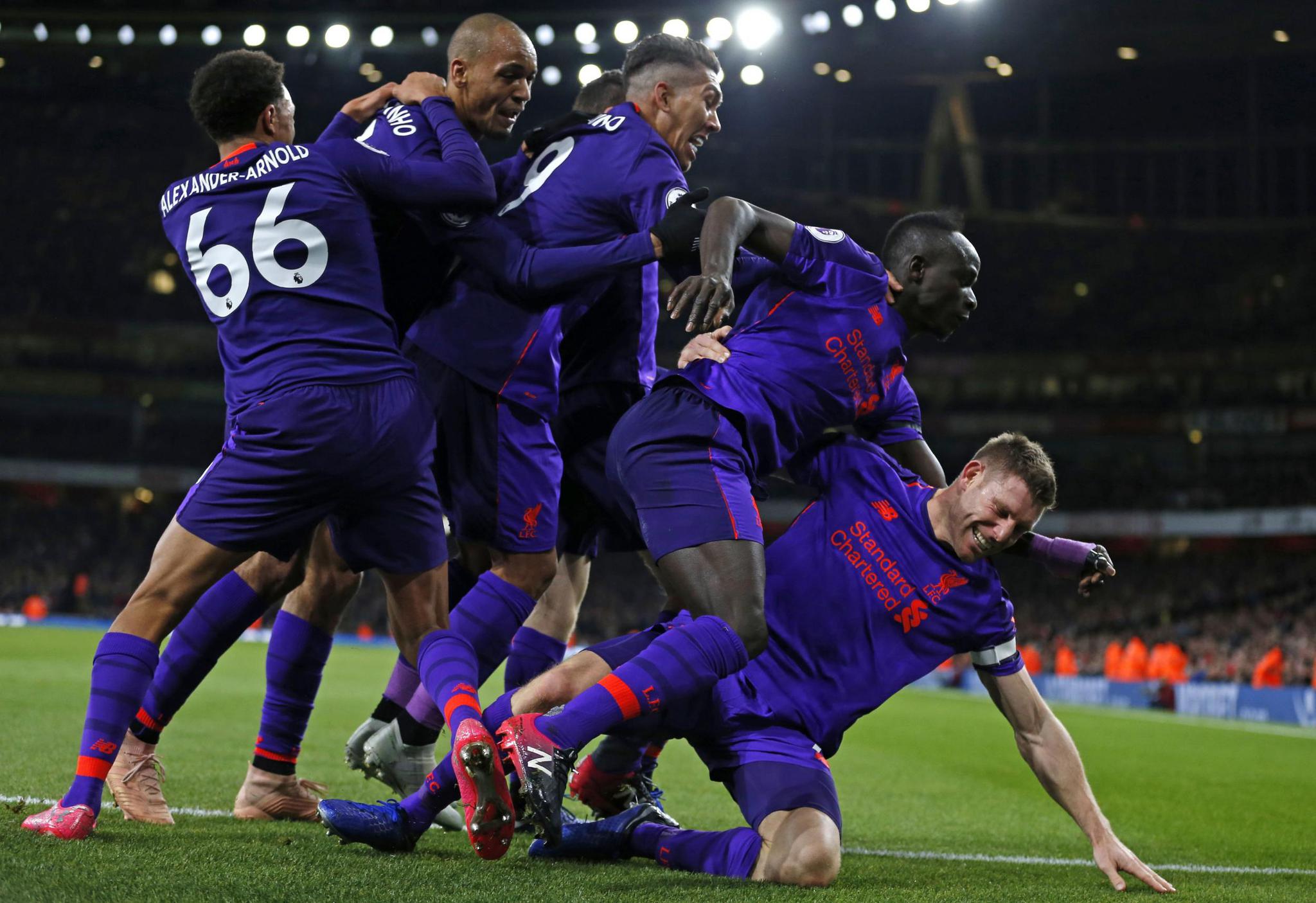 东队的进攻 东队的进攻