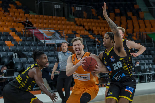 动能回收系 动能回收系